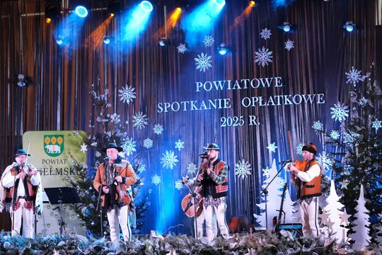Chełm. Opłatek powiatowy. "Kolędy i Pastorałki na Góralską Nutę" [GALERIA ZDJĘĆ]