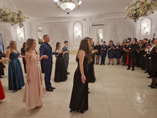 Studniówka IV Liceum Ogólnokształcącego w Chełmie [GALERIA ZDJĘC]