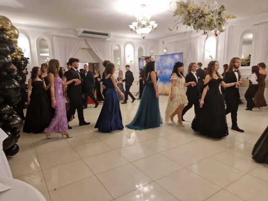 Studniówka IV Liceum Ogólnokształcącego w Chełmie [GALERIA ZDJĘC]