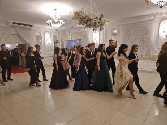 Studniówka IV Liceum Ogólnokształcącego w Chełmie [GALERIA ZDJĘC]