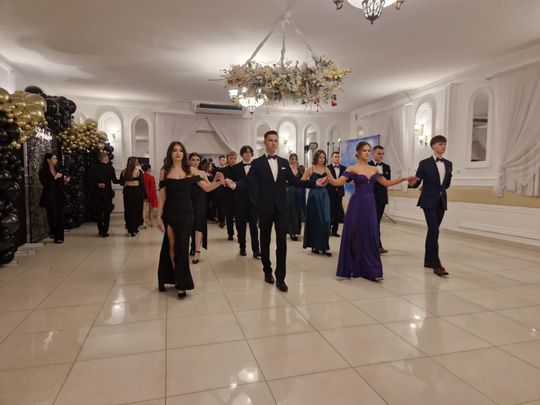 Studniówka IV Liceum Ogólnokształcącego w Chełmie [GALERIA ZDJĘC]