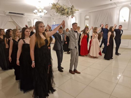 Studniówka IV Liceum Ogólnokształcącego w Chełmie [GALERIA ZDJĘC]