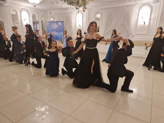 Studniówka IV Liceum Ogólnokształcącego w Chełmie [GALERIA ZDJĘC]