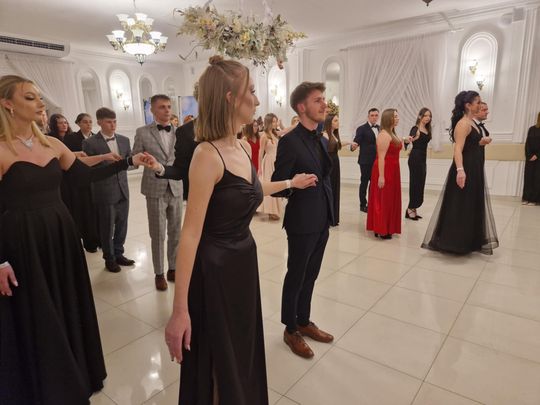 Studniówka IV Liceum Ogólnokształcącego w Chełmie [GALERIA ZDJĘC]