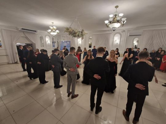 Studniówka IV Liceum Ogólnokształcącego w Chełmie [GALERIA ZDJĘC]