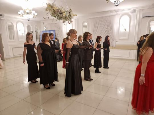 Studniówka IV Liceum Ogólnokształcącego w Chełmie [GALERIA ZDJĘC]