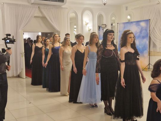 Studniówka IV Liceum Ogólnokształcącego w Chełmie [GALERIA ZDJĘC]