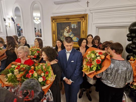 Studniówka IV Liceum Ogólnokształcącego w Chełmie [GALERIA ZDJĘC]