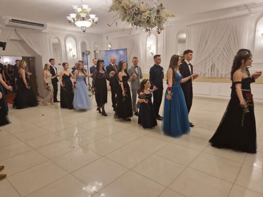 Studniówka IV Liceum Ogólnokształcącego w Chełmie [GALERIA ZDJĘC]