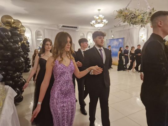 Studniówka IV Liceum Ogólnokształcącego w Chełmie [GALERIA ZDJĘC]