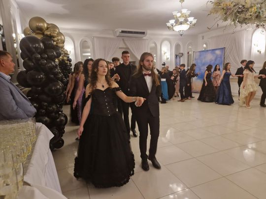 Studniówka IV Liceum Ogólnokształcącego w Chełmie [GALERIA ZDJĘC]