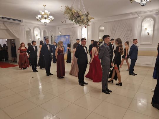 Studniówka IV Liceum Ogólnokształcącego w Chełmie [GALERIA ZDJĘC]