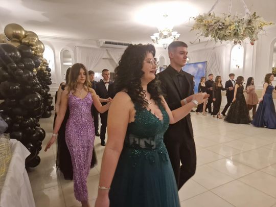 Studniówka IV Liceum Ogólnokształcącego w Chełmie [GALERIA ZDJĘC]