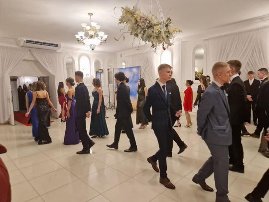 Studniówka IV Liceum Ogólnokształcącego w Chełmie [GALERIA ZDJĘC]