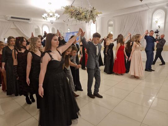 Studniówka IV Liceum Ogólnokształcącego w Chełmie [GALERIA ZDJĘC]