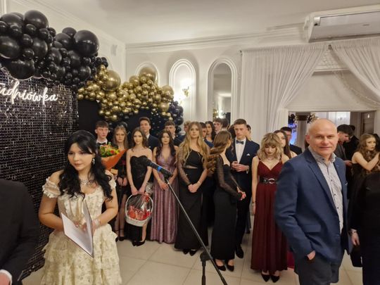 Studniówka IV Liceum Ogólnokształcącego w Chełmie [GALERIA ZDJĘC]