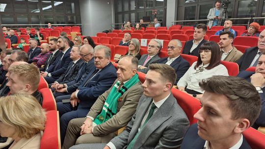 Chełm. Uroczysta sesja  rady miasta. 2025 - Rok Jubileuszowy ChKS Chełmianka Chełm [GALERIA ZDJĘĆ]