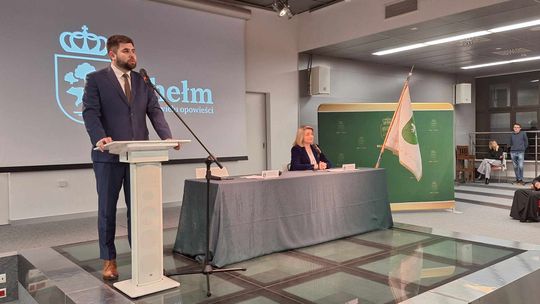 Chełm. Uroczysta sesja  rady miasta. 2025 - Rok Jubileuszowy ChKS Chełmianka Chełm [GALERIA ZDJĘĆ]