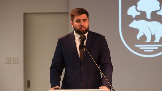 Chełm. Uroczysta sesja  rady miasta. 2025 - Rok Jubileuszowy ChKS Chełmianka Chełm [GALERIA ZDJĘĆ]