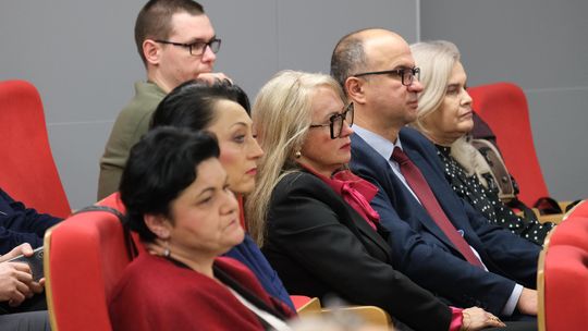 Chełm. Uroczysta sesja  rady miasta. 2025 - Rok Jubileuszowy ChKS Chełmianka Chełm [GALERIA ZDJĘĆ]