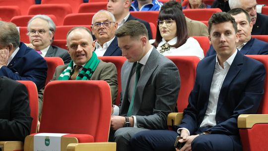 Chełm. Uroczysta sesja  rady miasta. 2025 - Rok Jubileuszowy ChKS Chełmianka Chełm [GALERIA ZDJĘĆ]