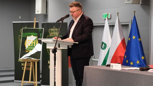 Chełm. Uroczysta sesja  rady miasta. 2025 - Rok Jubileuszowy ChKS Chełmianka Chełm [GALERIA ZDJĘĆ]