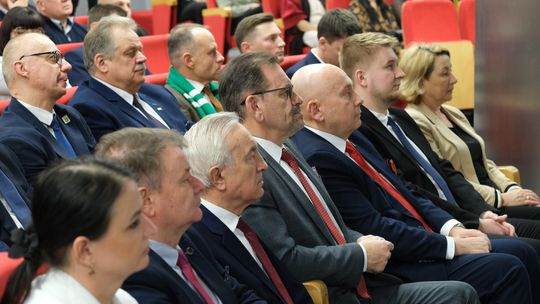 Chełm. Uroczysta sesja  rady miasta. 2025 - Rok Jubileuszowy ChKS Chełmianka Chełm [GALERIA ZDJĘĆ]