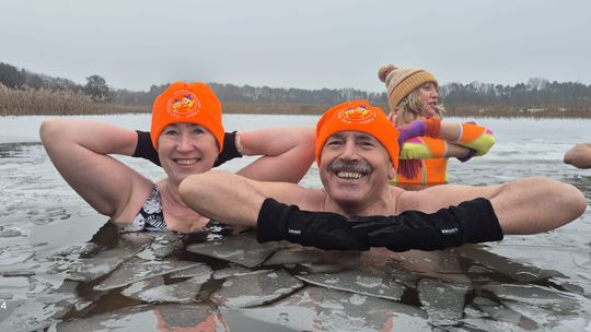 Zimna woda niestraszna Krasnostawskim Karpiom! [GALERIA ZDJĘĆ]