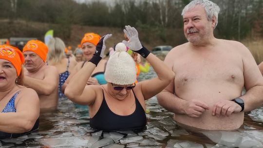 Zimna woda niestraszna Krasnostawskim Karpiom! [GALERIA ZDJĘĆ]