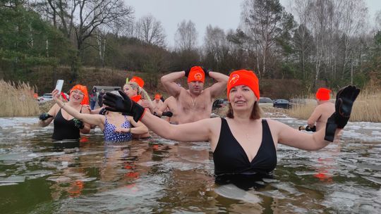 Zimna woda niestraszna Krasnostawskim Karpiom! [GALERIA ZDJĘĆ]