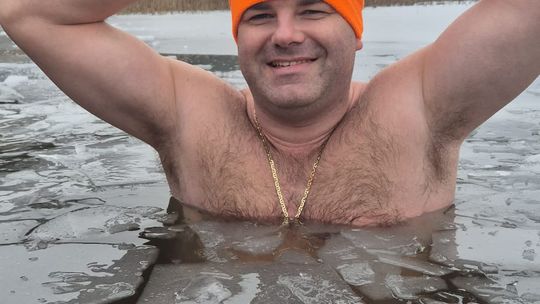 Zimna woda niestraszna Krasnostawskim Karpiom! [GALERIA ZDJĘĆ]