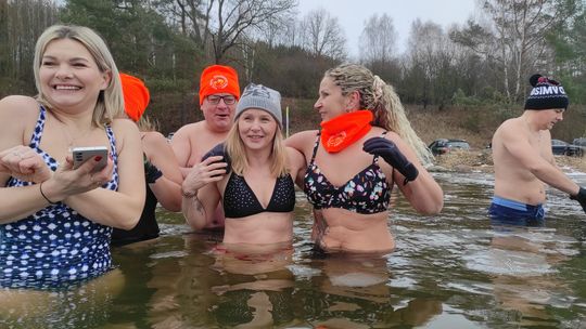 Zimna woda niestraszna Krasnostawskim Karpiom! [GALERIA ZDJĘĆ]