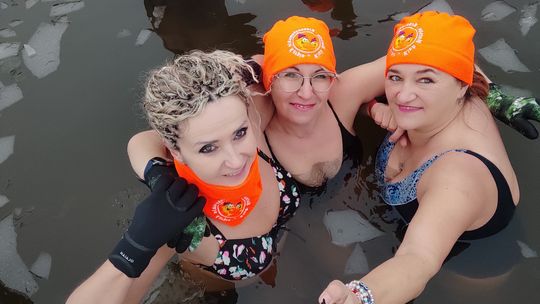 Zimna woda niestraszna Krasnostawskim Karpiom! [GALERIA ZDJĘĆ]