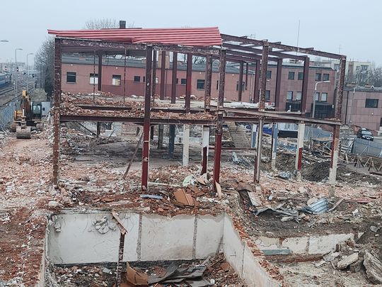 Chełm. Dworzec PKP niemal zrównany z ziemią. Powstanie nowy za prawie 26 mln zł [ZDJĘCIA]