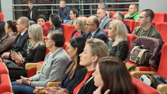 Chełm. Uroczysta sesja  rady miasta. 2025 - Rok Jubileuszowy ChKS Chełmianka Chełm [GALERIA ZDJĘĆ]