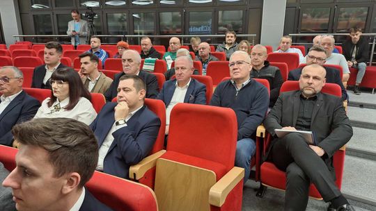 Chełm. Uroczysta sesja  rady miasta. 2025 - Rok Jubileuszowy ChKS Chełmianka Chełm [GALERIA ZDJĘĆ]