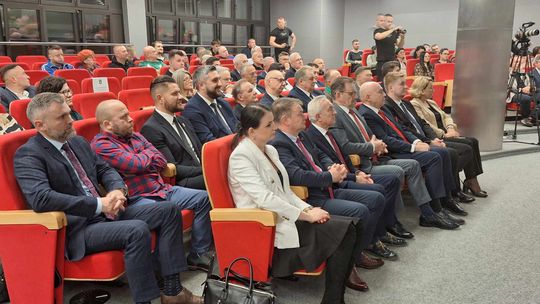 Chełm. Uroczysta sesja  rady miasta. 2025 - Rok Jubileuszowy ChKS Chełmianka Chełm [GALERIA ZDJĘĆ]