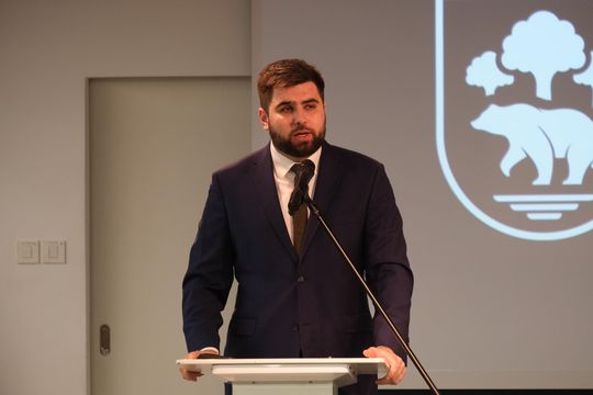 Chełm. Uroczysta sesja  rady miasta. 2025 - Rok Jubileuszowy ChKS Chełmianka Chełm [GALERIA ZDJĘĆ]