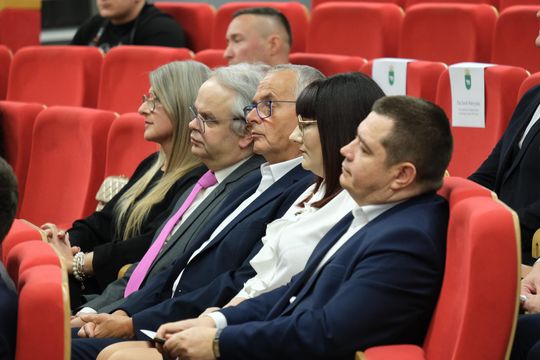 Chełm. Uroczysta sesja  rady miasta. 2025 - Rok Jubileuszowy ChKS Chełmianka Chełm [GALERIA ZDJĘĆ]