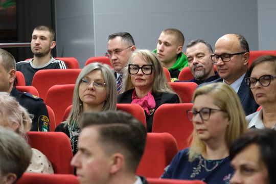 Chełm. Uroczysta sesja  rady miasta. 2025 - Rok Jubileuszowy ChKS Chełmianka Chełm [GALERIA ZDJĘĆ]