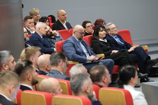 Chełm. Uroczysta sesja  rady miasta. 2025 - Rok Jubileuszowy ChKS Chełmianka Chełm [GALERIA ZDJĘĆ]