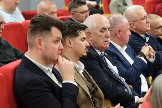 Chełm. Uroczysta sesja  rady miasta. 2025 - Rok Jubileuszowy ChKS Chełmianka Chełm [GALERIA ZDJĘĆ]