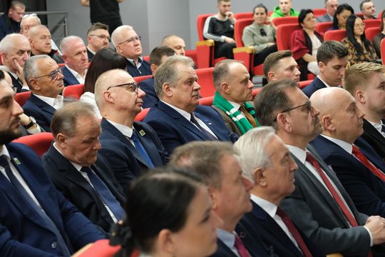 Chełm. Uroczysta sesja  rady miasta. 2025 - Rok Jubileuszowy ChKS Chełmianka Chełm [GALERIA ZDJĘĆ]