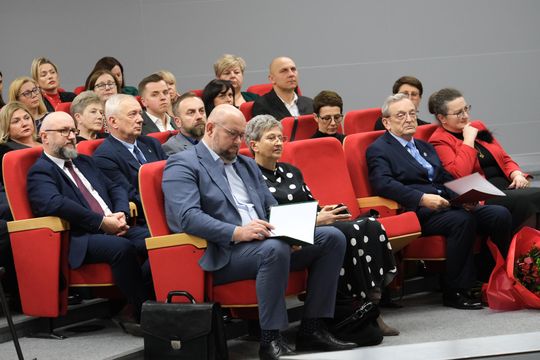 Chełm. Uroczysta sesja  rady miasta. 2025 - Rok Jubileuszowy ChKS Chełmianka Chełm [GALERIA ZDJĘĆ]
