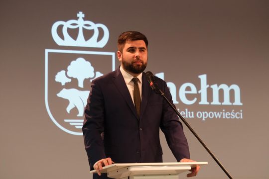 Chełm. Uroczysta sesja  rady miasta. 2025 - Rok Jubileuszowy ChKS Chełmianka Chełm [GALERIA ZDJĘĆ]