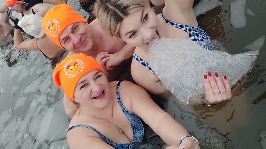 Zimna woda niestraszna Krasnostawskim Karpiom! [GALERIA ZDJĘĆ]