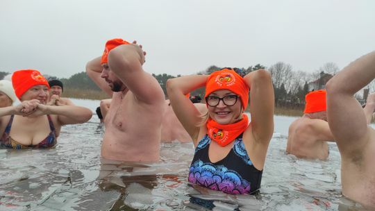 Zimna woda niestraszna Krasnostawskim Karpiom! [GALERIA ZDJĘĆ]