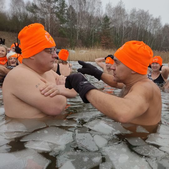 Zimna woda niestraszna Krasnostawskim Karpiom! [GALERIA ZDJĘĆ]