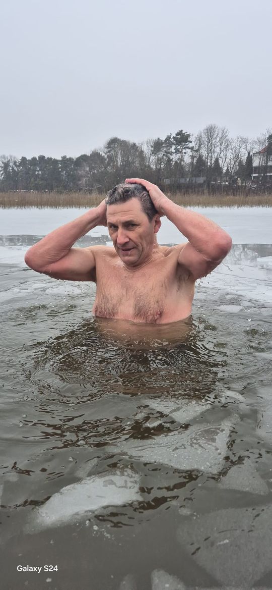 Zimna woda niestraszna Krasnostawskim Karpiom! [GALERIA ZDJĘĆ]