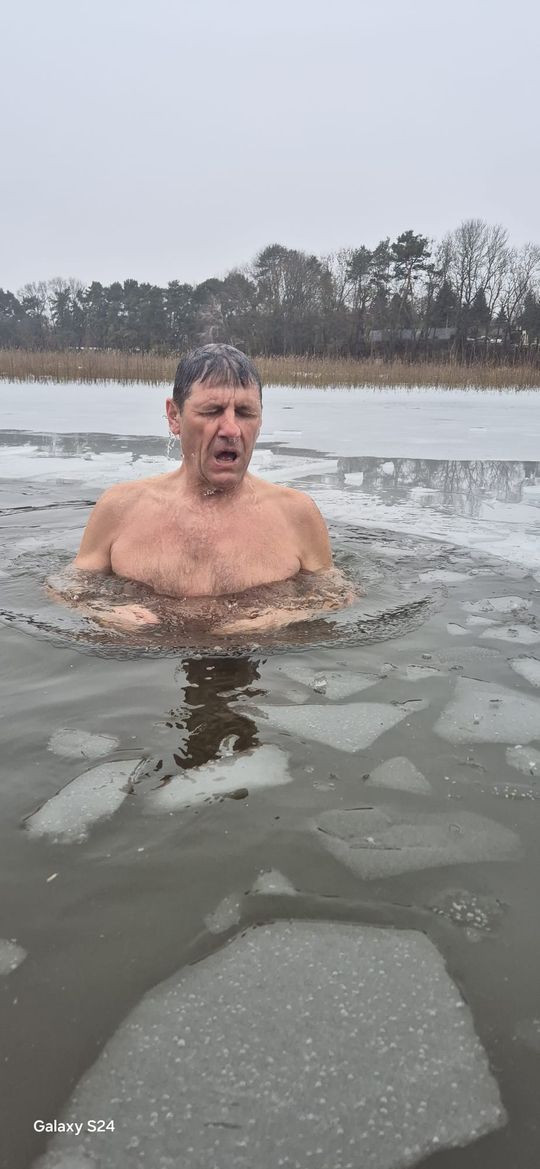 Zimna woda niestraszna Krasnostawskim Karpiom! [GALERIA ZDJĘĆ]